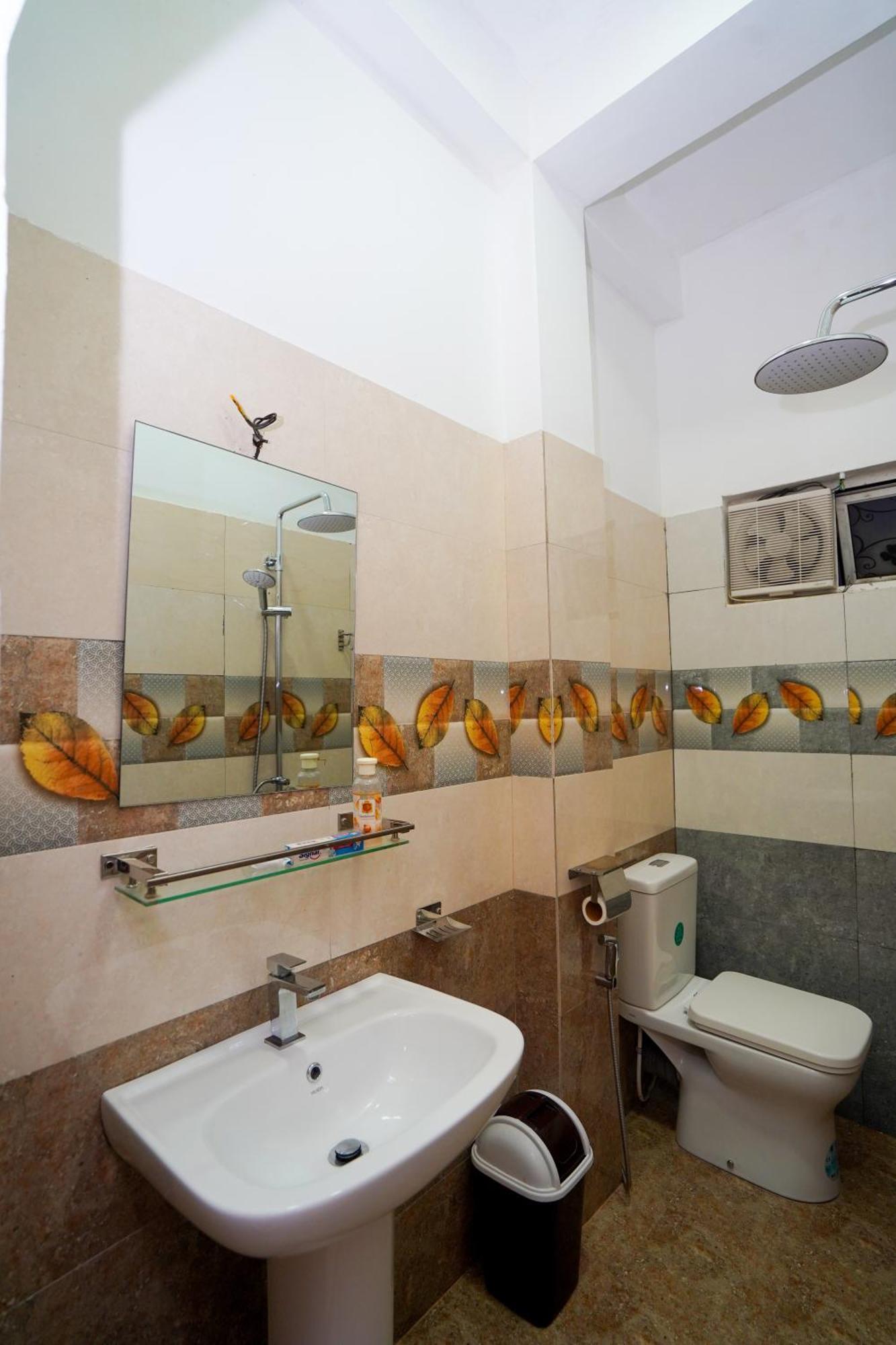 Airport 4 Season Transit Hotel Катунаяка Экстерьер фото