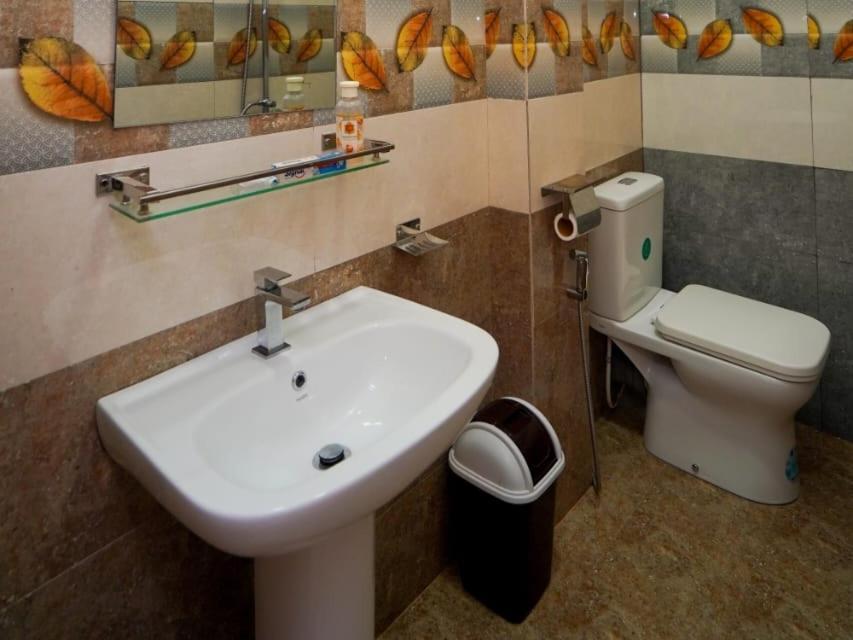 Airport 4 Season Transit Hotel Катунаяка Экстерьер фото