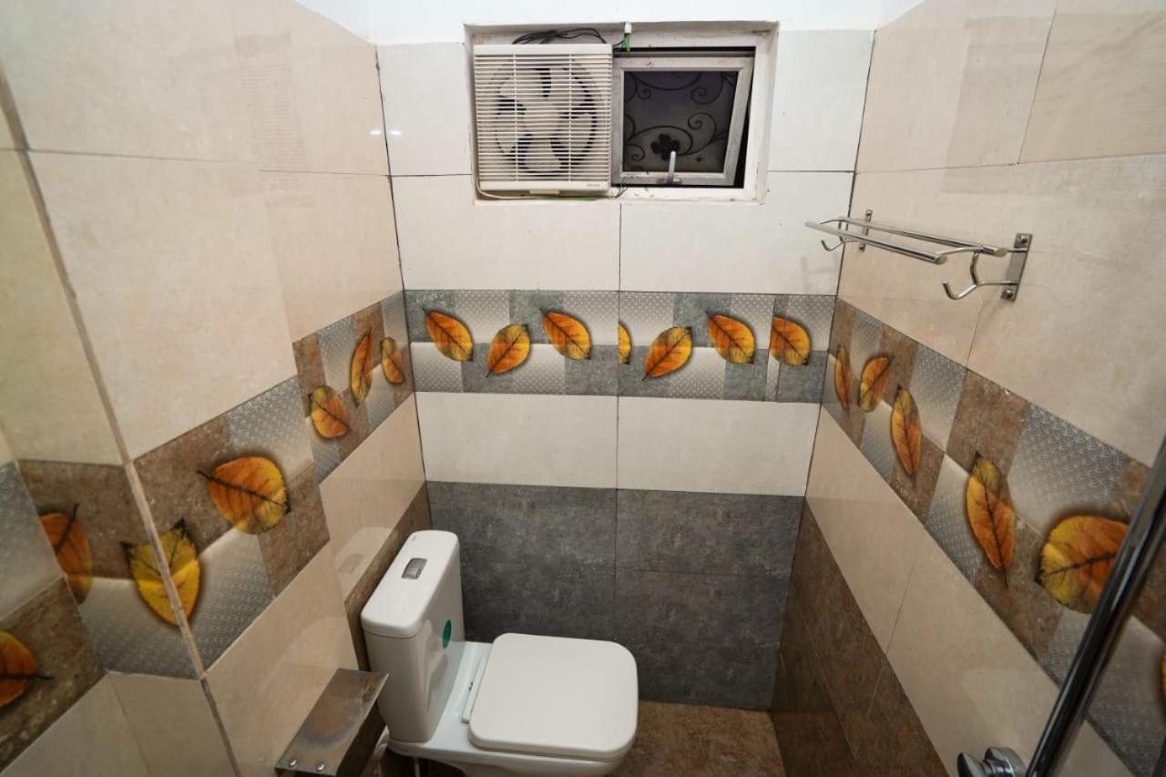 Airport 4 Season Transit Hotel Катунаяка Экстерьер фото